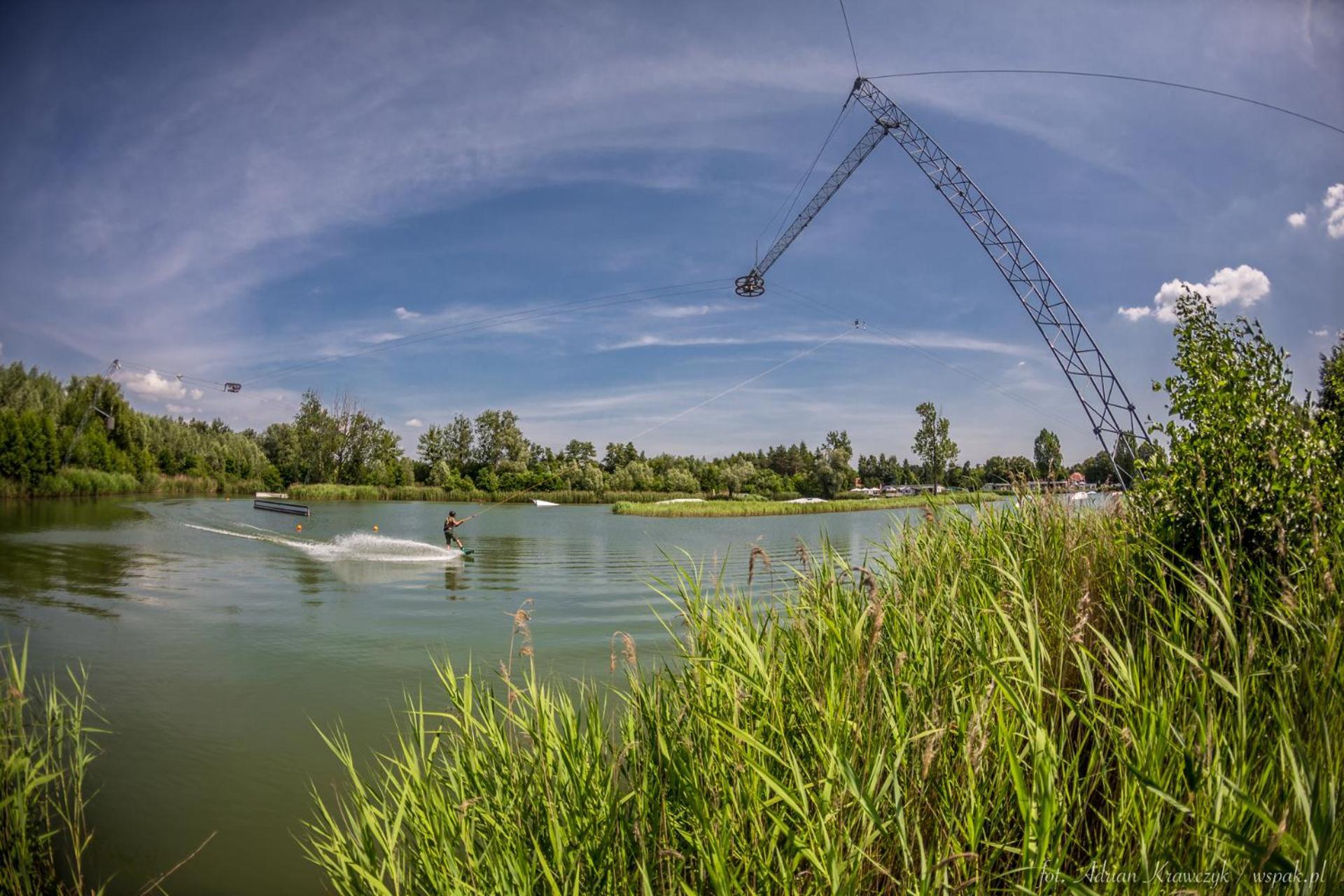 Wake Villa Brwinow ภายนอก รูปภาพ